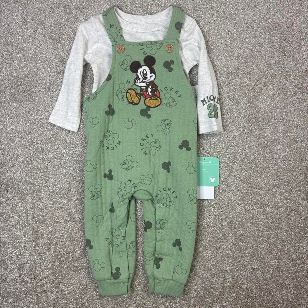 Mickey outfit
